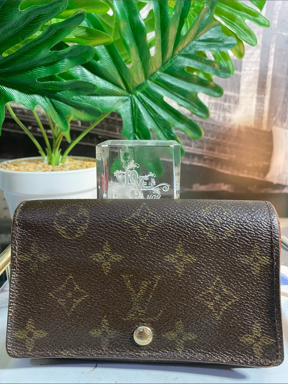 Authentic Louis Vuitton Monogram Bifold Zippy Wallet - Picture 6 of 15